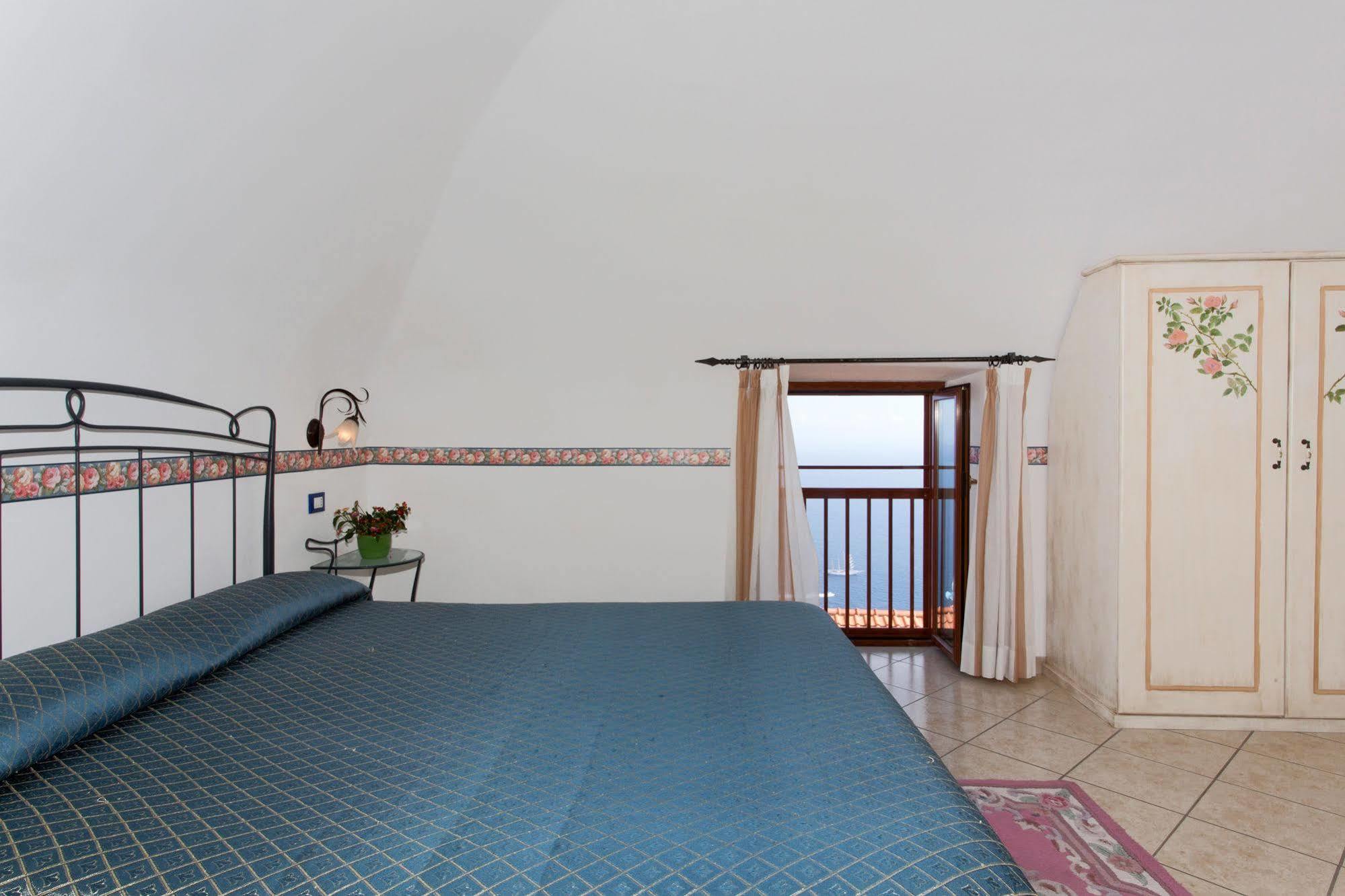 Villa Il Rifugio Di Ela Furore Exterior foto